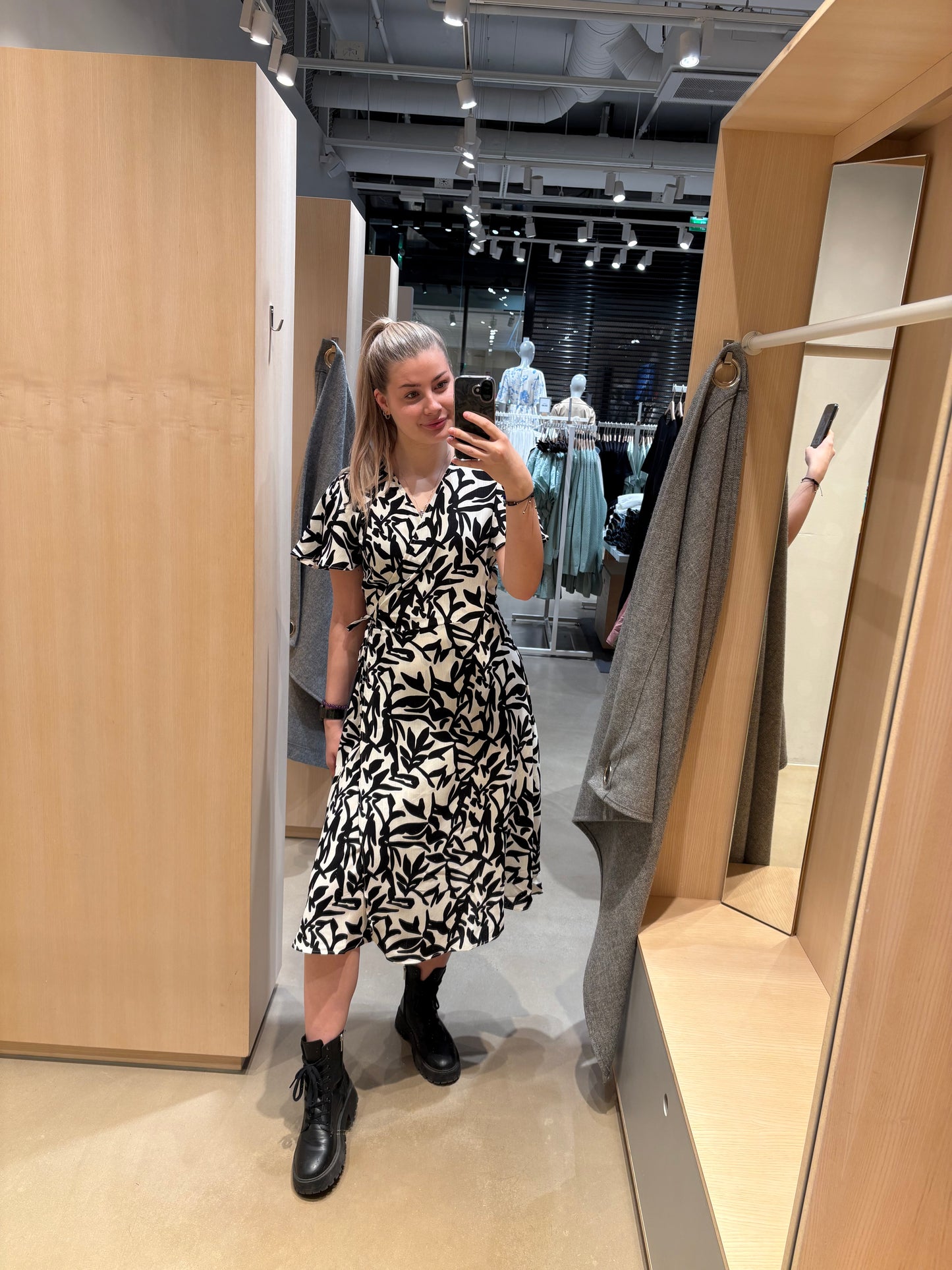 VILOVIE Midi Dress - Birch