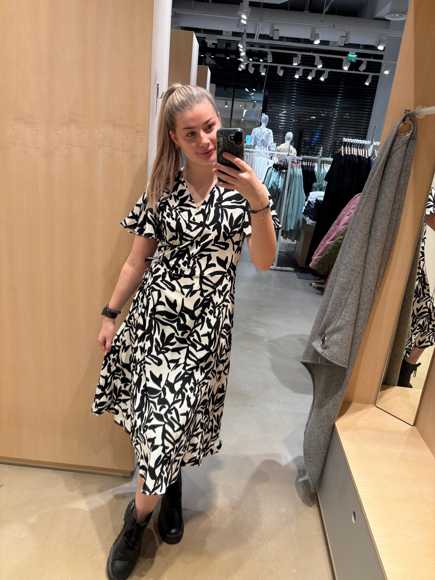 VILOVIE Midi Dress - Birch
