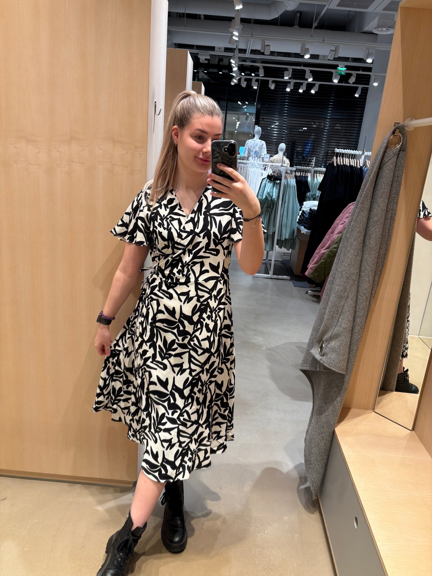 VILOVIE Midi Dress - Birch