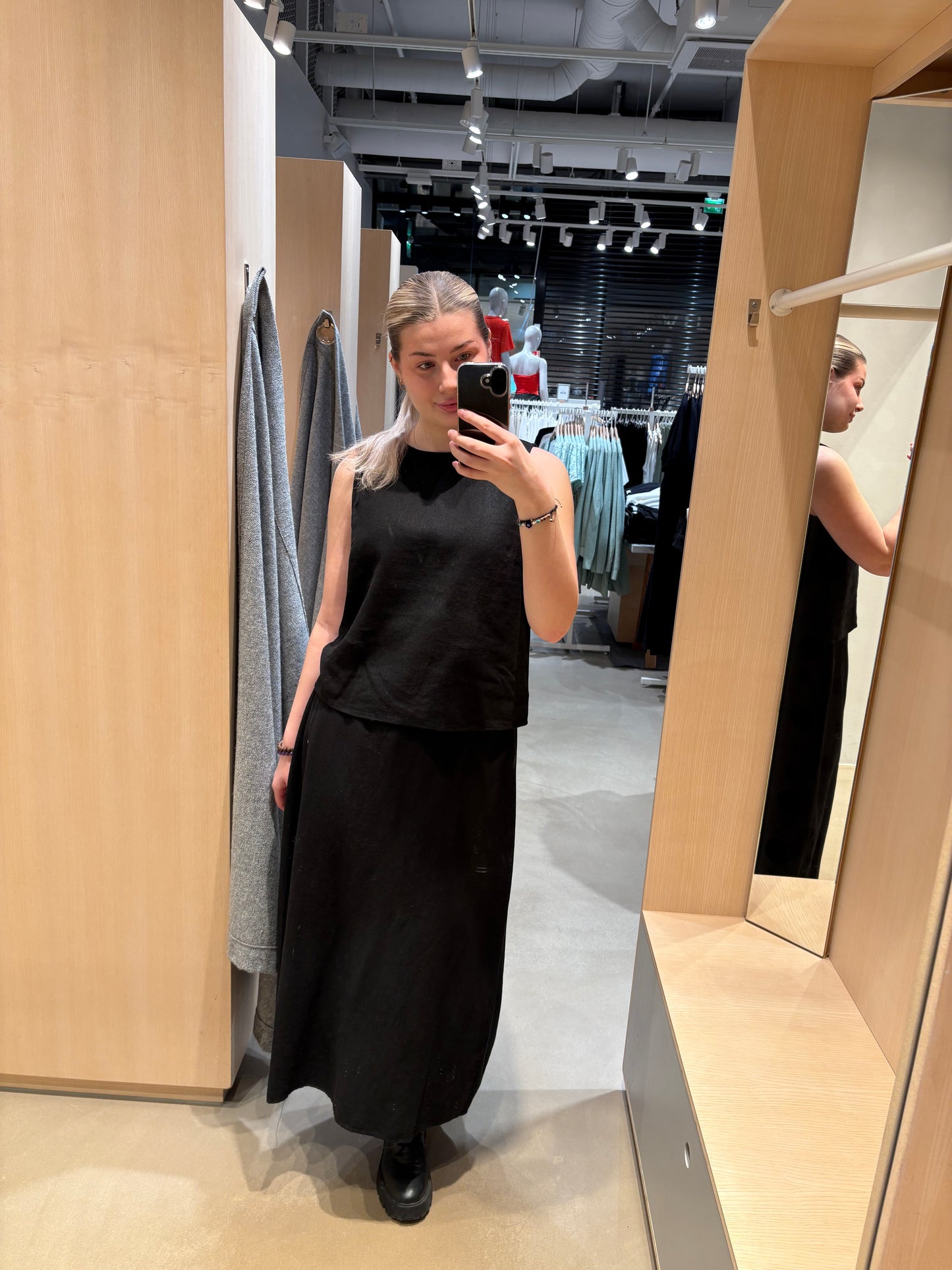 VIJOLANDA Top - Black