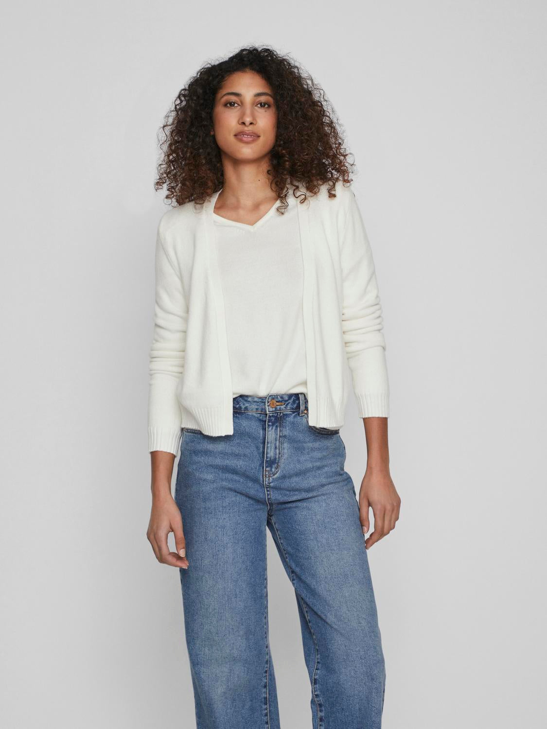 model_shot-front