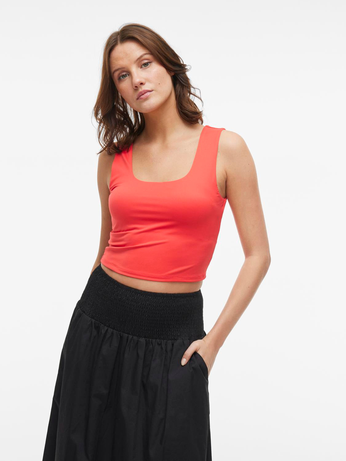 model_shot-front
