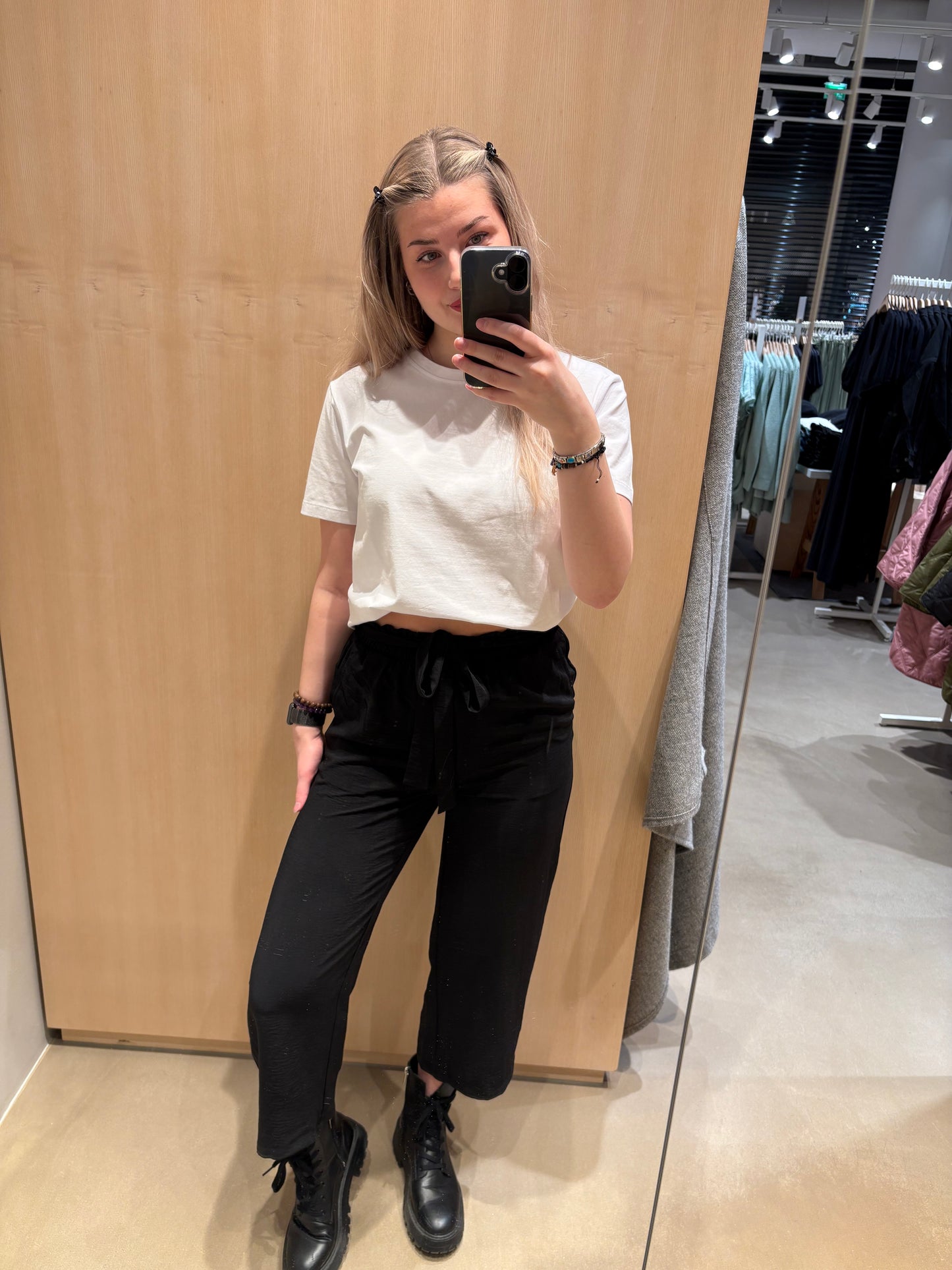 VIJOSA Culotte Pants - Black Beauty