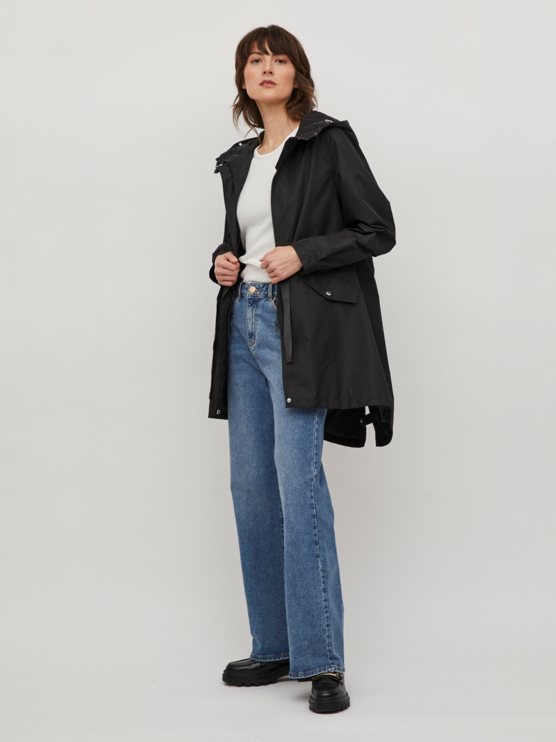 VIAMINAS Coat - Black