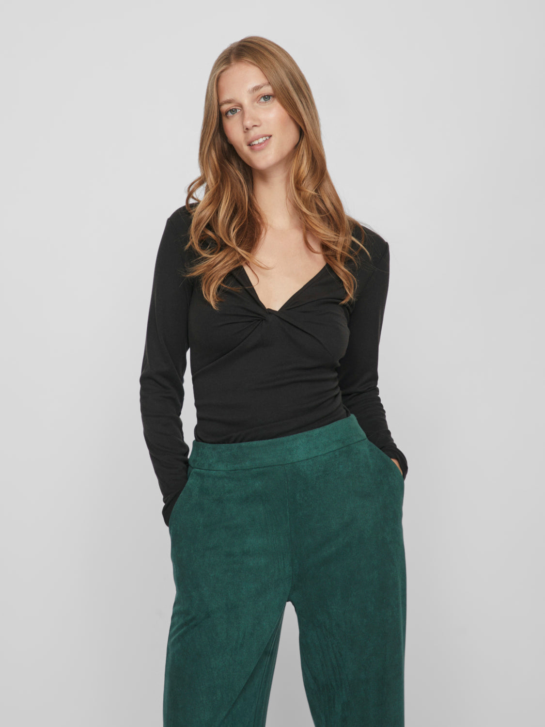 VILULLU T-Shirts & Tops - Black